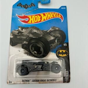 NEW Hot Wheels Batman Arkham Knight Batmobile 4/5 - 229/360